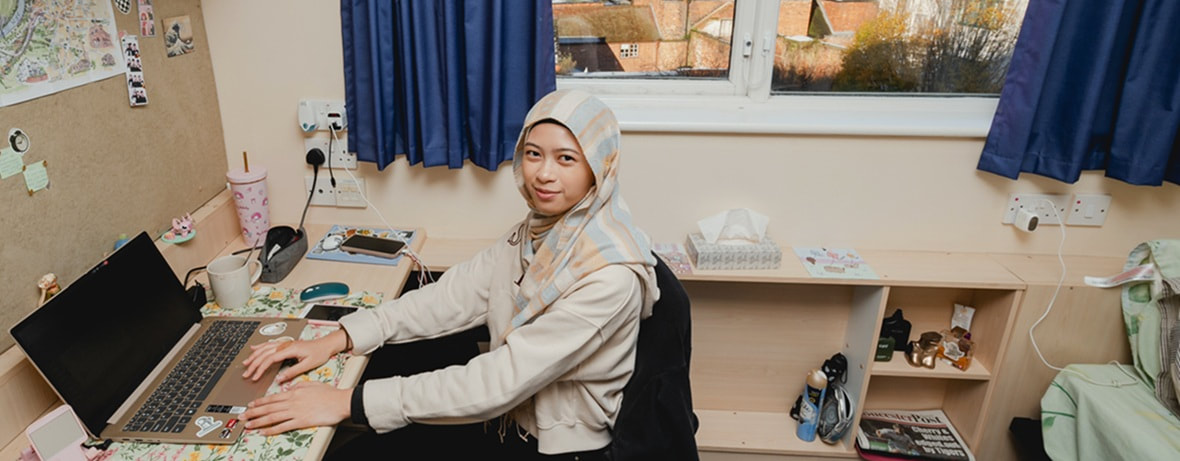 Students on campus at the University of Gloucestershire